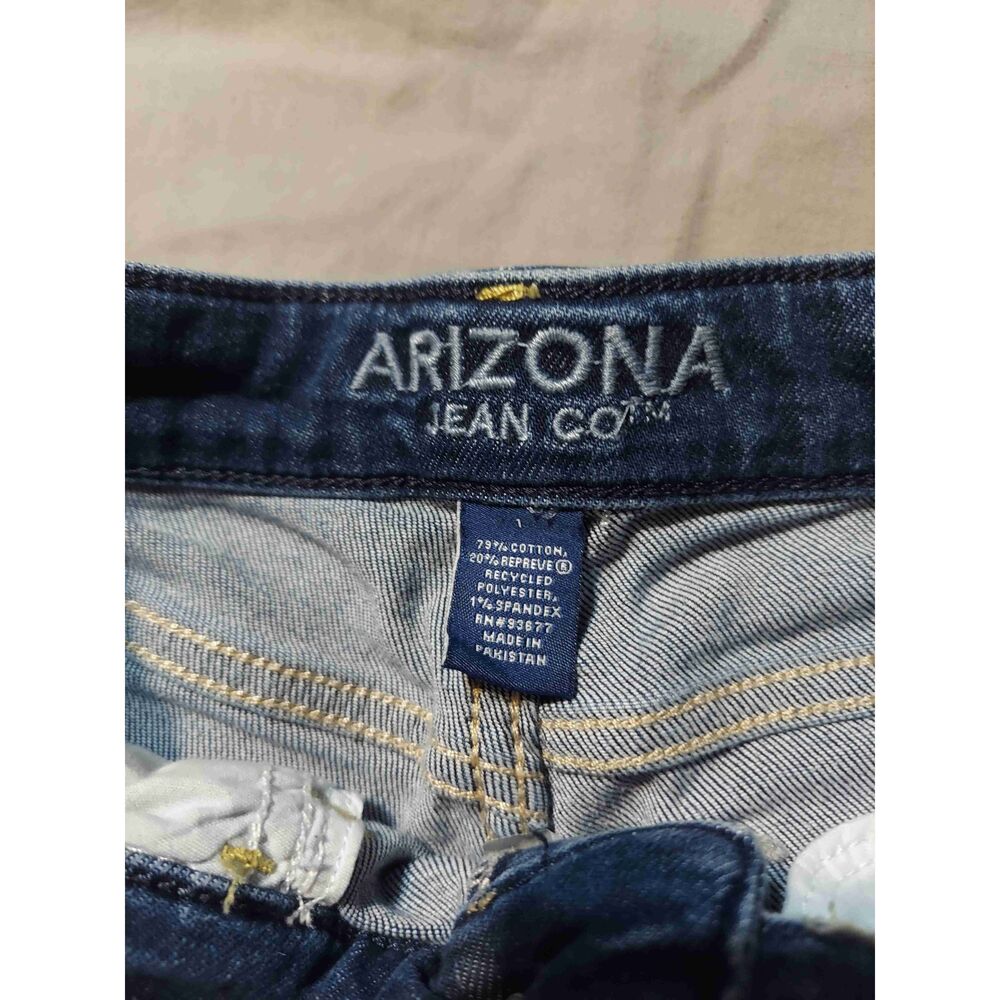 Arizona Jean Co Blue Cuffed Hem Front And Back Pockets Denim Shorts Size 1 - Picture 3 of 5